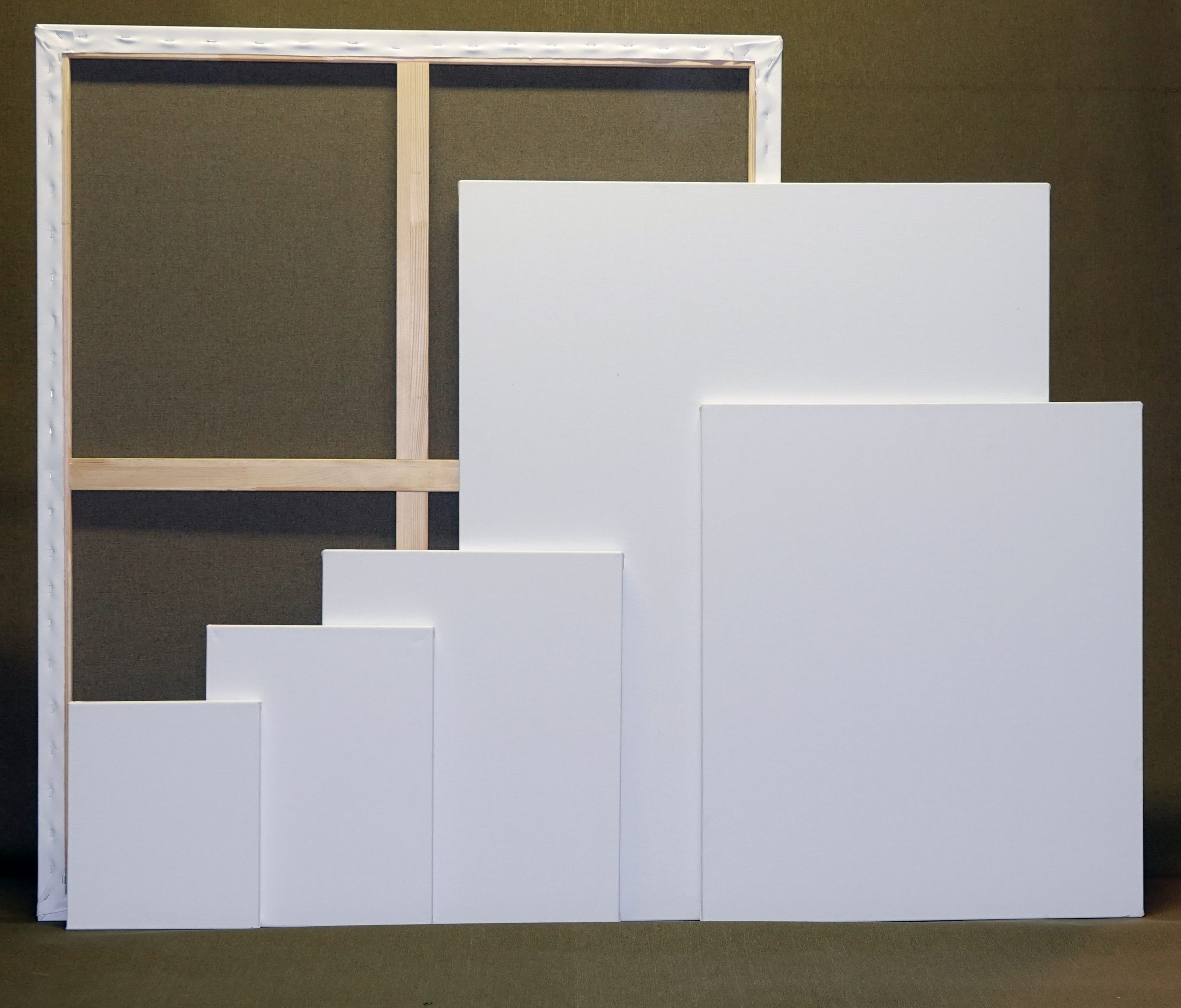 Opspændt lærred klar til bestilling